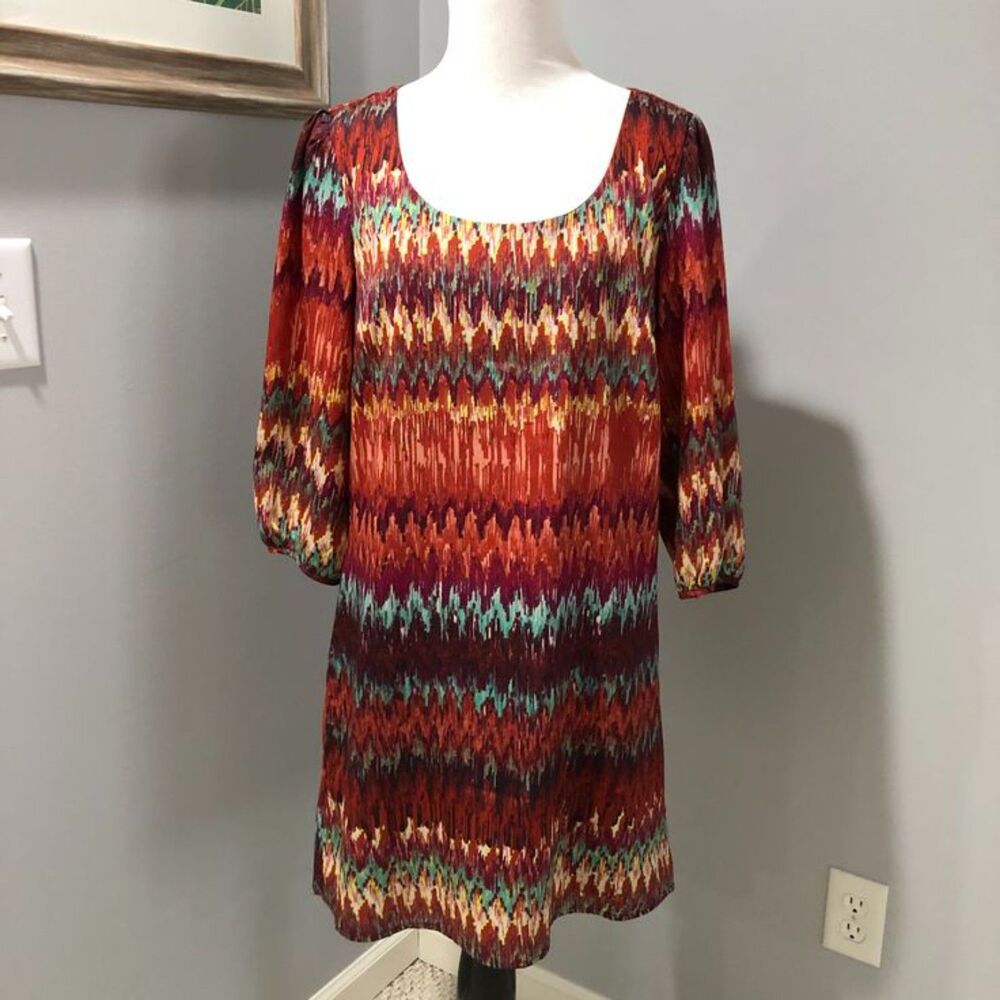 Lily Rose Shift Dress Lined with 3/4 Sleeve and Cutout In Back - Size Medium